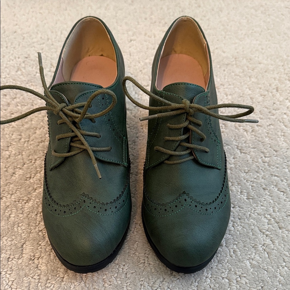 Green Women's Brogue Shoes